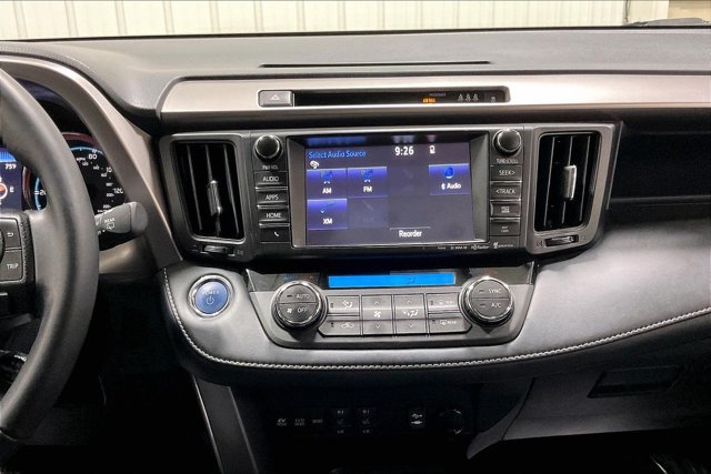 Used 2018 Toyota RAV4 Limited AWD/4WD image 6