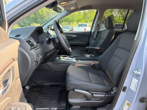 Used 2023 Honda Ridgeline Sport image 10
