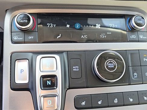 Used 2024 Hyundai Palisade Calligraphy image 22