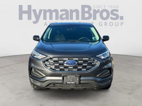 Used 2020 Ford Edge SE image 9