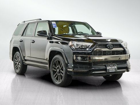 Used 2019 Toyota 4Runner Limited w/ Four Season Floor Mat Package AWD/4WD image 7