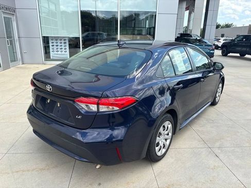 Used 2021 Toyota Corolla LE FWD image 7