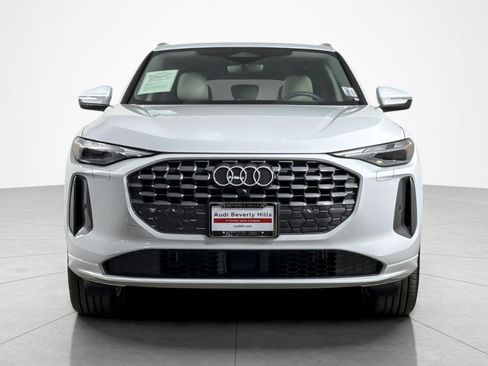 Used 2025 Audi Q5 Premium w/ Convenience Package AWD/4WD image 8