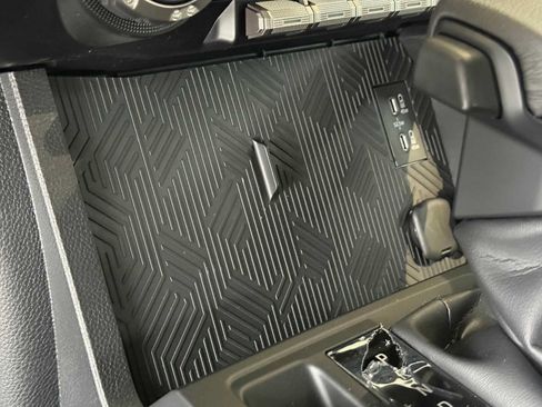 New 2025 Toyota Tacoma TRD Off-Road image 18