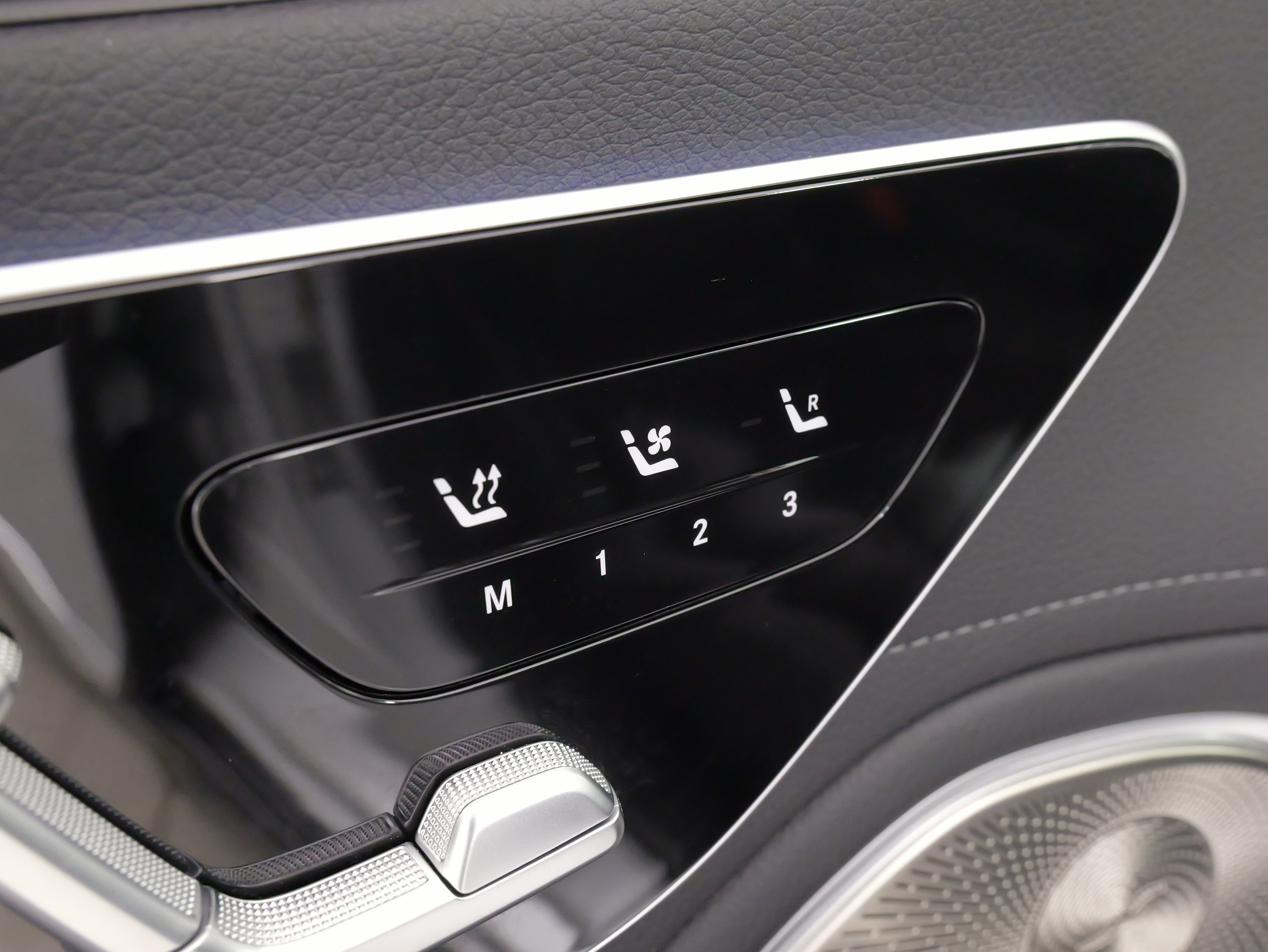 Used 2023 Mercedes-Benz EQS 450+ 4MATIC Sedan image 28