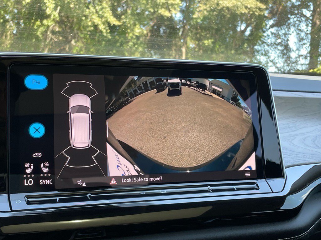 New 2026 Volkswagen Atlas SE FWD image 9