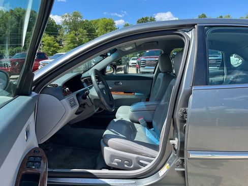 Used 2005 Buick LaCrosse CXL w/ Chrome Appearance Package FWD image 19