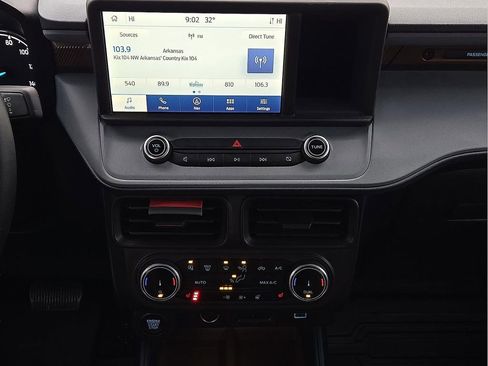 Used 2023 Ford Maverick Lariat w/ Lariat Luxury Package image 11