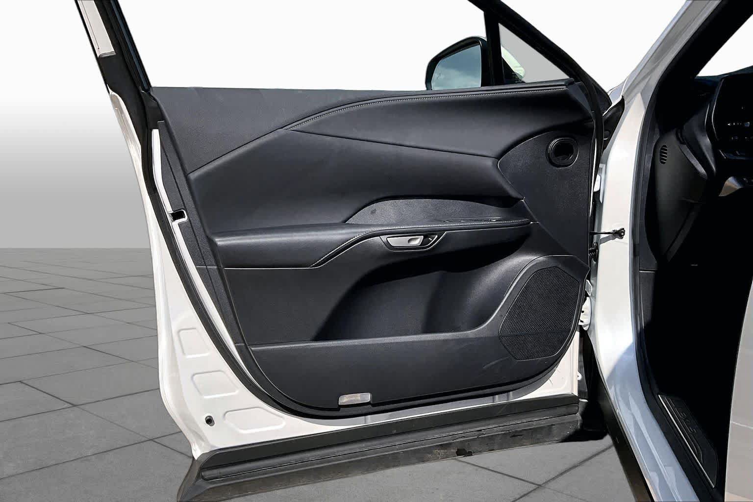 Used 2025 Lexus RX 350 Premium w/ Accessory Package (Z1) FWD image 22