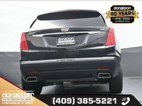 Used 2017 Cadillac XT5 Premium Luxury w/ Driver Assist Package FWD image 16
