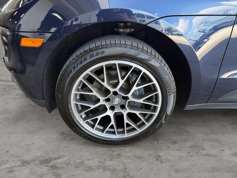 Used 2018 Porsche Macan Sport Edition AWD/4WD image 43