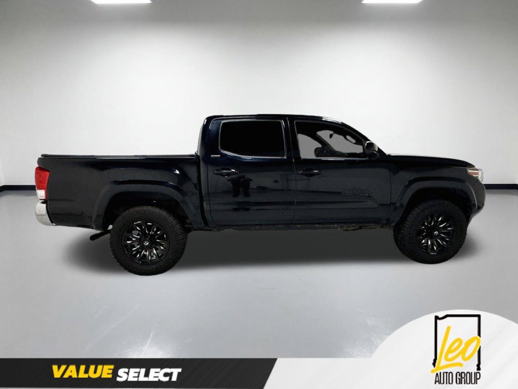 Used 2019 Toyota Tacoma SR5 AWD/4WD image 6