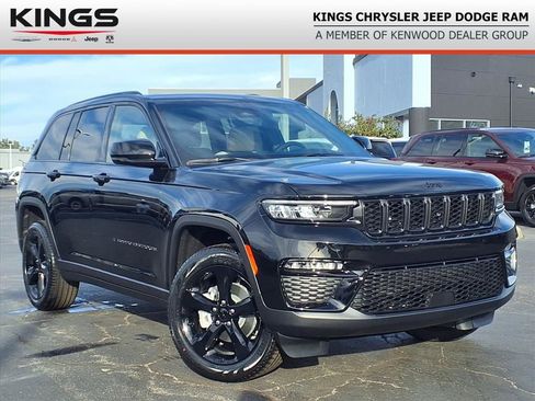 New 2025 Jeep Grand Cherokee Limited w/ Black Appearance Package AWD/4WD image 1