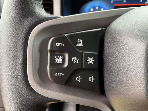 Used 2025 Ford Bronco Badlands image 20