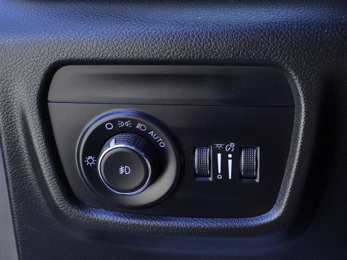 Used 2024 Jeep Grand Cherokee L Limited w/ Luxury Tech Group II AWD/4WD image 13