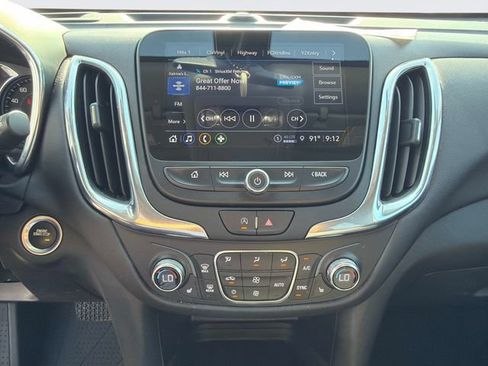 Used 2023 Chevrolet Equinox LT FWD image 28