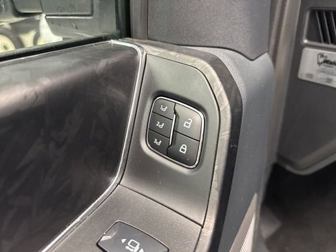 Used 2025 Ford F250 Lariat w/ Lariat Ultimate Package image 19