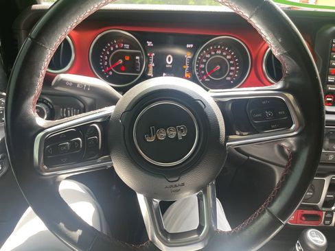 Used 2020 Jeep Gladiator Rubicon image 24