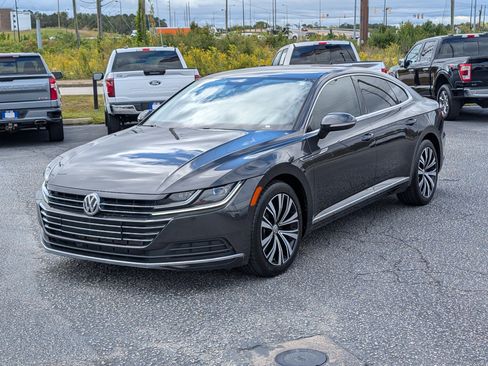 Used 2019 Volkswagen Arteon SE image 2