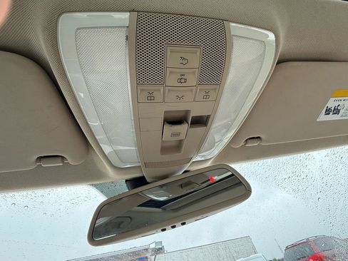 Used 2012 Mercedes-Benz C 250 Sedan image 18