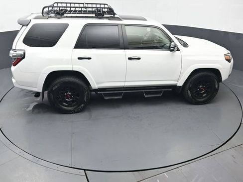Certified 2021 Toyota 4Runner Venture w/ Moonroof Package AWD/4WD image 43
