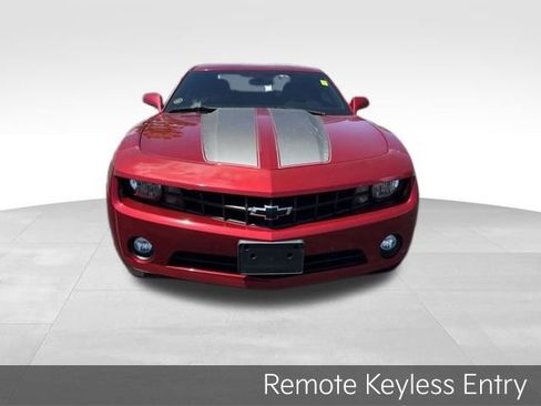Used 2013 Chevrolet Camaro LT RWD image 2