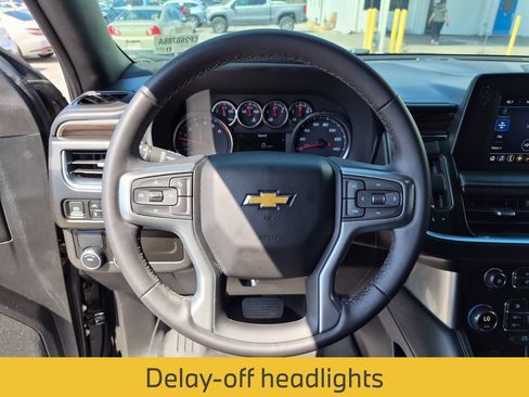 Used 2023 Chevrolet Suburban LS RWD image 15