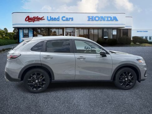 Used 2024 Honda HR-V Sport image 6
