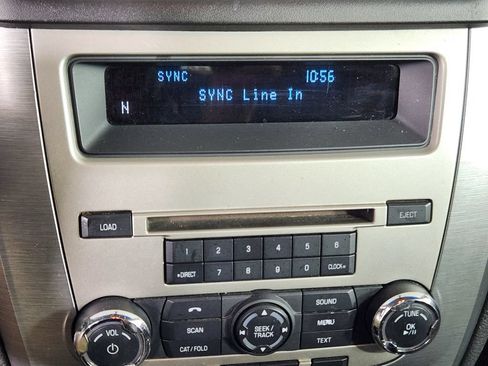 Used 2010 Ford Fusion SE FWD image 16