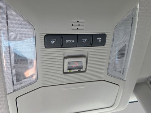 Certified 2025 Toyota RAV4 LE image 33