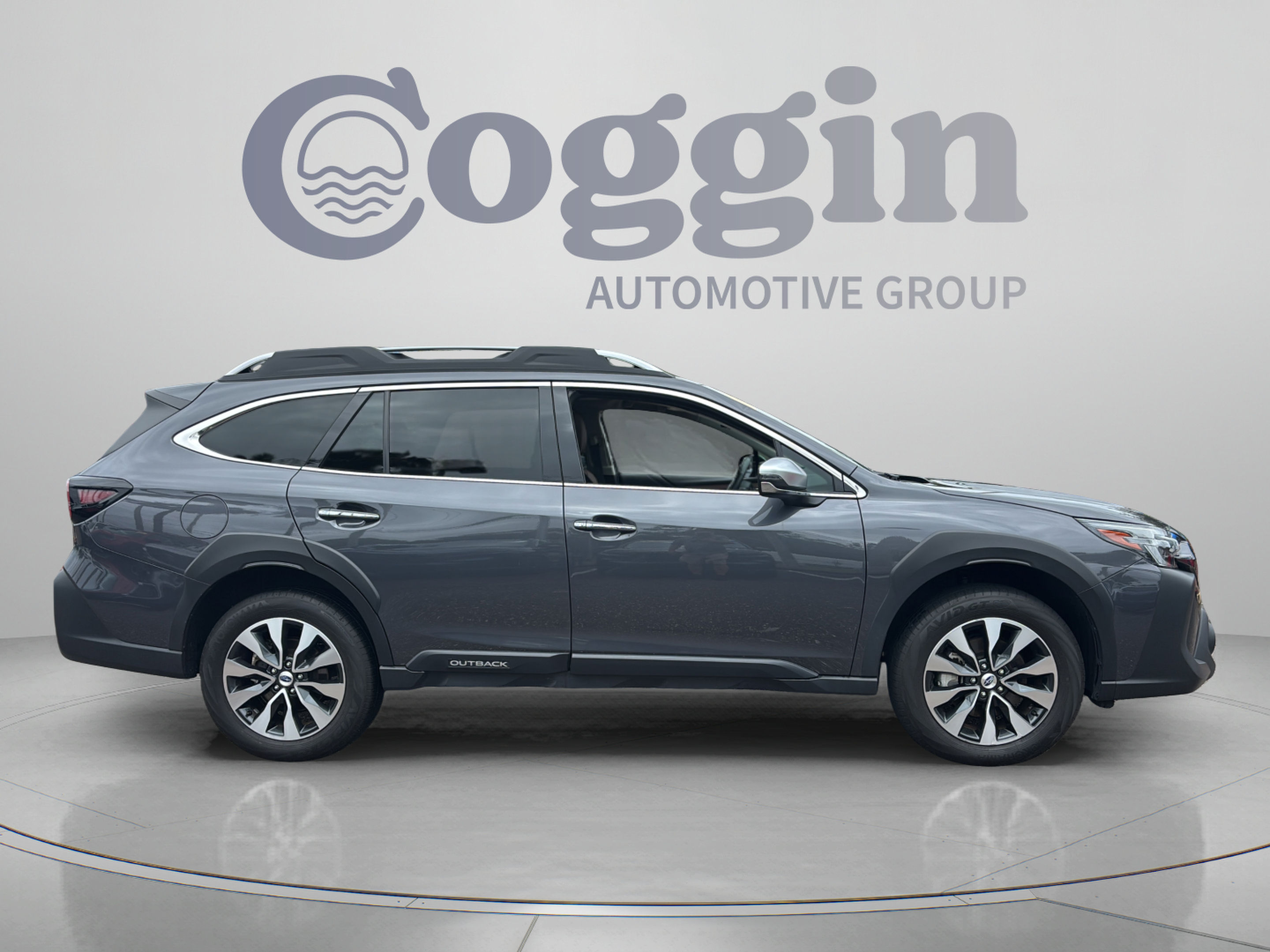 Used 2023 Subaru Outback Touring AWD/4WD image 17