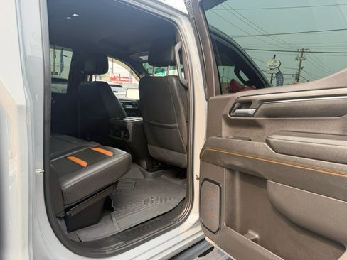 Used 2024 GMC Sierra 1500 AT4 w/ Technology Package AWD/4WD image 59
