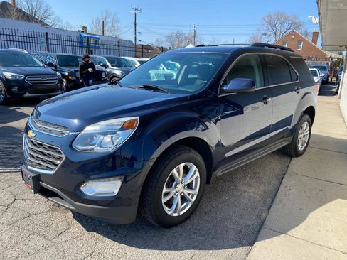 Used 2017 Chevrolet Equinox LT w/ Convenience Package AWD/4WD image 6