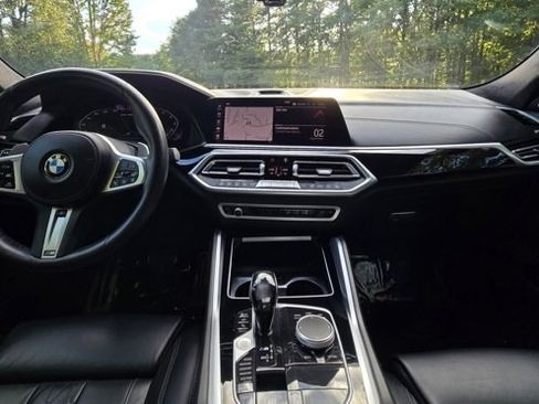 Used 2020 BMW X6 M50i w/ Executive Package image 19