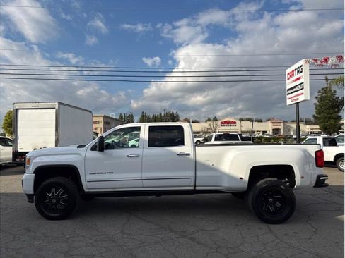 Used 2015 GMC Sierra 3500 Denali image 19