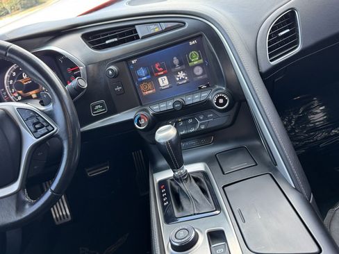 Used 2014 Chevrolet Corvette Stingray Coupe image 5