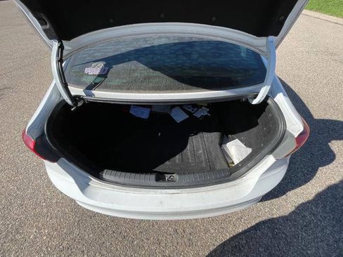 Used 2018 Hyundai Elantra SEL image 25