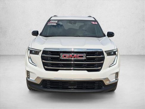 Used 2024 GMC Acadia Elevation image 9