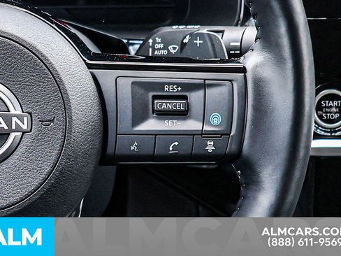 Used 2024 Nissan Pathfinder Platinum w/ Cargo Package image 30