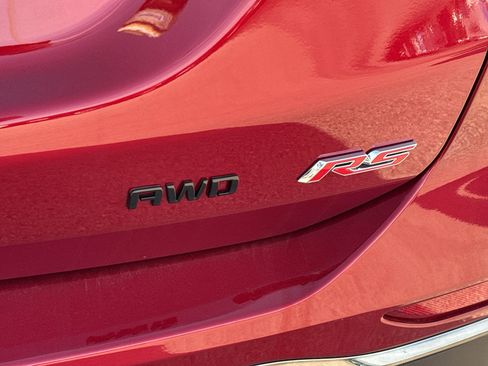 Used 2023 Chevrolet Equinox RS w/ RS Leather Package image 8