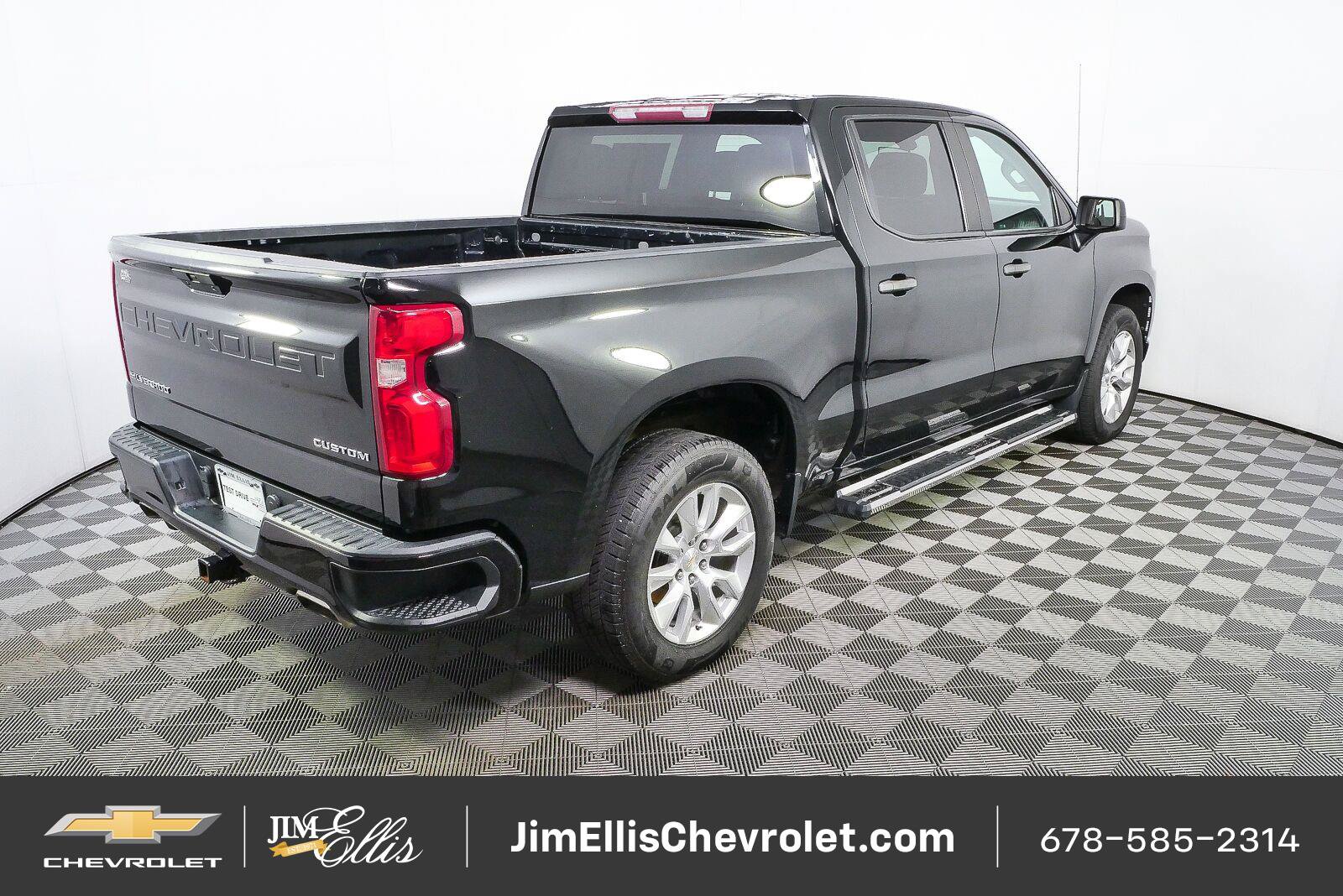 Certified 2020 Chevrolet Silverado 1500 Custom w/ Custom Value Package RWD image 3