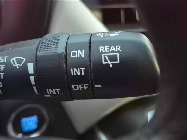 Used 2021 Toyota RAV4 XLE FWD image 19