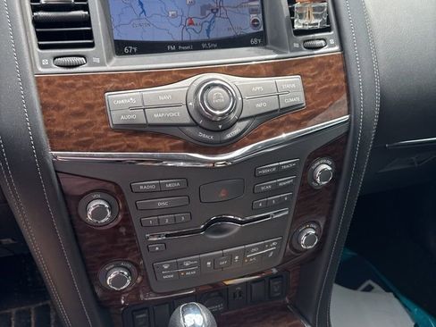 Used 2019 Nissan Armada SL w/ Premium Package RWD image 2