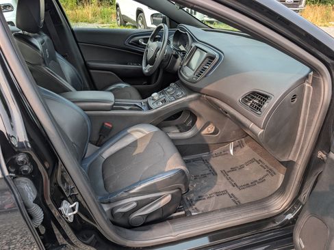 Used 2015 Chrysler 200 S w/ Navigation & Sound Group I FWD image 9