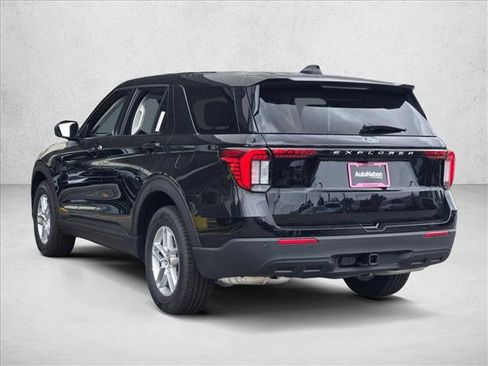New 2026 Ford Explorer Active RWD image 8