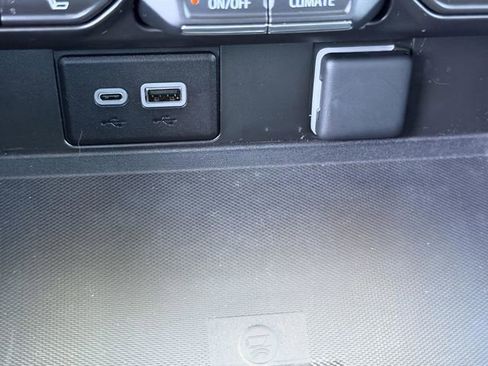 Certified 2024 Chevrolet Tahoe Z71 image 28