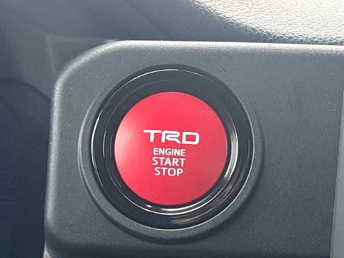 Used 2024 Toyota Tacoma TRD Sport w/ TRD Sport Upgrade Package image 16