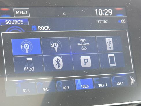 Used 2017 Honda CR-V Touring image 6