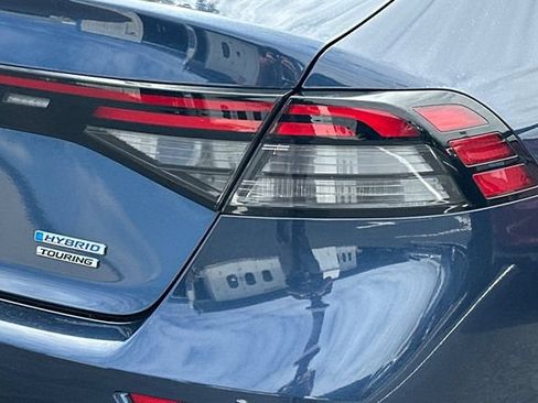 Used 2024 Honda Accord Touring image 7