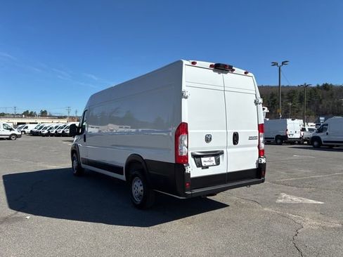 Used 2023 RAM ProMaster 3500 w/ Driver Convenience Group FWD image 7